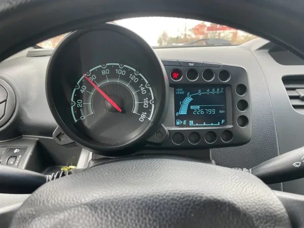 Tirane, shes makine | veture Chevrolet Benzin + Gaz=Hibrid e bardhë manual Kondicioner 220000