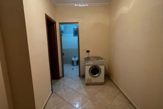 Tirane, jepet me qera apartament 2+1, Kati 3, 103 m2 500 € (astir)