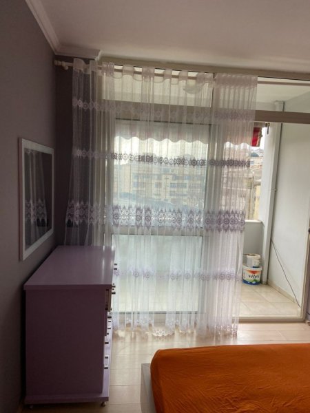 Tirane, jepet me qera apartament 1+1+Ballkon, Kati 5, 63 m2 300 € (Muhamed Deliu)