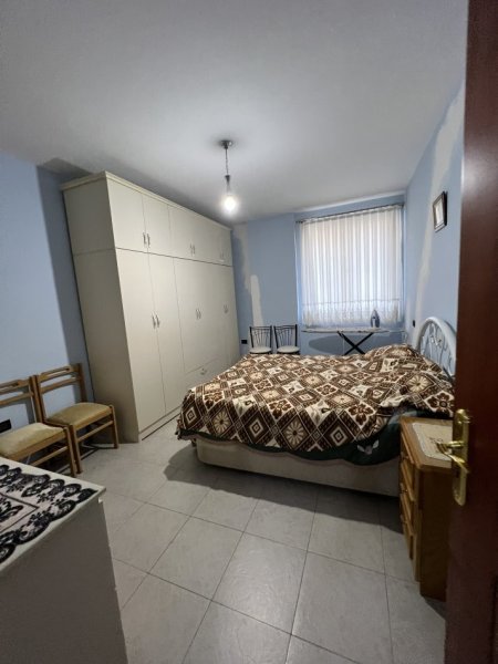 Tirane, jepet me qera apartament 2+1+Ballkon, Kati 3, 102 m2 370 € (Muhamed deliu)