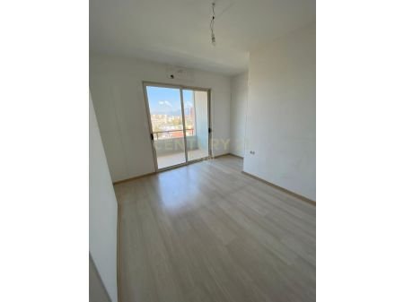 Tirane, jepet me qera apartament , Kati 7, 69 m2 450 € 