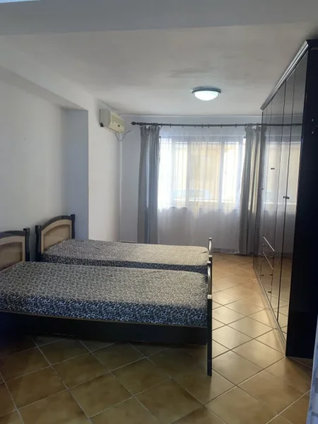 Me qera apartament 1-1 kati 1, Sip 50 m2 350 € (Te kryqezimi MUHAMET GJOLLESHA ME MYSLYM SHYRIN)