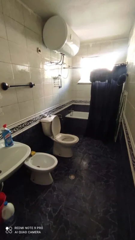 Me qera apartament 1-1 kati 1, Sip 50 m2 350 € (Te kryqezimi MUHAMET GJOLLESHA ME MYSLYM SHYRIN)