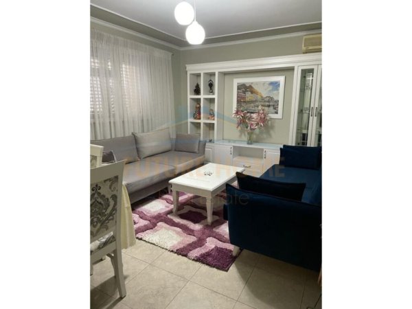 Tirane, shitet apartament 1+1, Kati 5, 73 m2 140,000 € (MUHAMET GJOLLESHA)