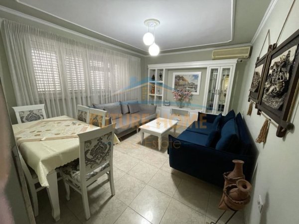 Tirane, shitet apartament 1+1, Kati 5, 73 m2 140,000 € (MUHAMET GJOLLESHA)