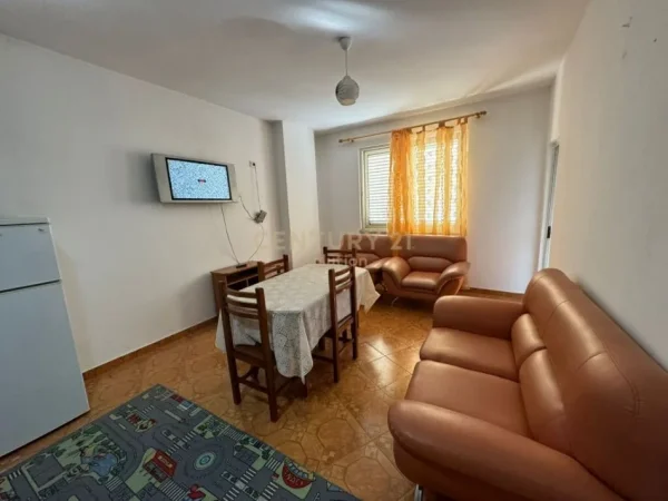 jepet me qera apartament 2+1, Kati 3, 95 m2 400 € (bar artisti)
