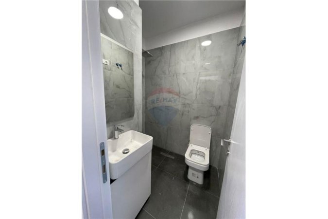 Tirane, shitet apartament 1+1, Kati 4, 36 m2 88,000 € (Komuna e Parisit)