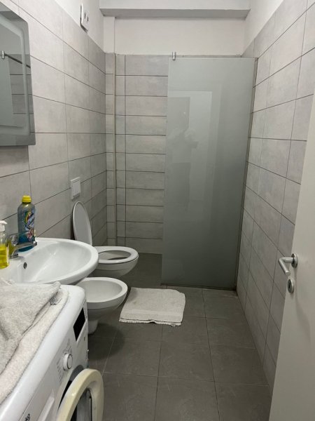 Tirane, jepet me qera apartament 1+1, Kati 2, 60 m2 350 € (Teodor kekeo Astir)