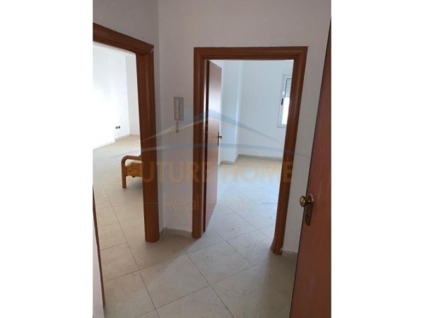 Durres, shitet apartament 1+1+Ballkon, , 70 m2 58,000 € (Hysen Kertusha)