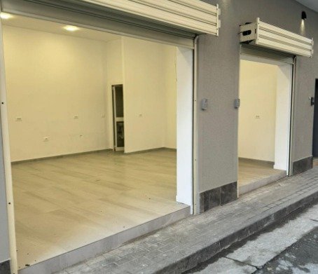 Tirane, jepet me qera dyqan , , 36 m2 450 € 