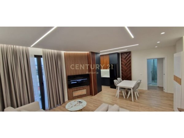 Tirane, jepet me qera apartament 2+1, Kati 5, 85 m2 800 € (Bulevardi i Ri)