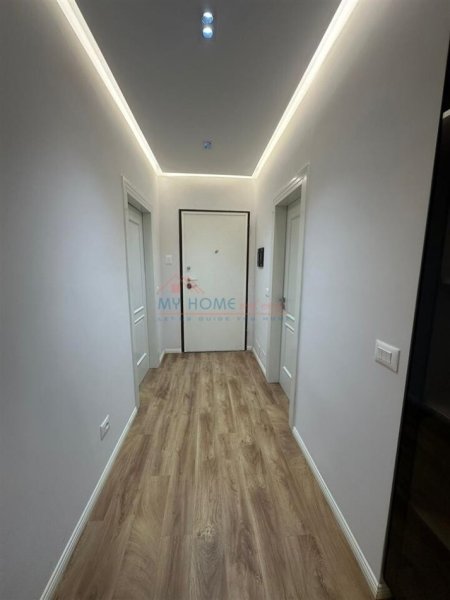 Tirane, shitet apartament 1+1+Ballkon, Kati 2, 63 m2 145,000 € (Rruga Mine Peza)