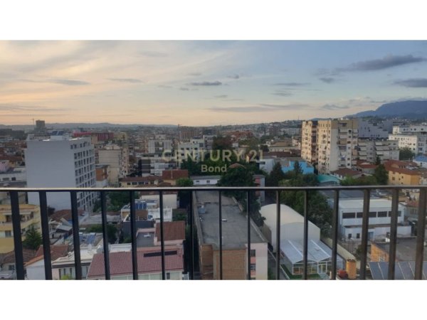 Tirane, jepet me qera apartament 1+1, Kati 8, 55 m2 530 € 