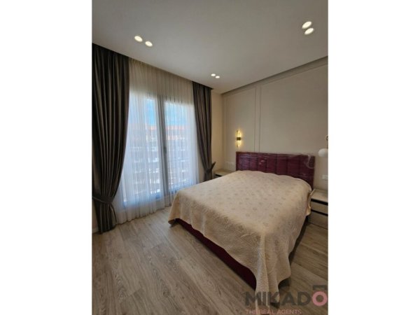 Tirane, jepet me qera apartament 2+1, Kati 8, 116 m2 1,500 € 