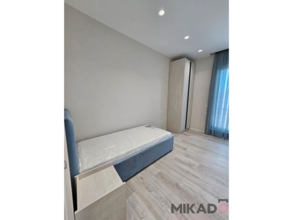 Tirane, jepet me qera apartament 2+1, Kati 8, 116 m2 1,500 € 