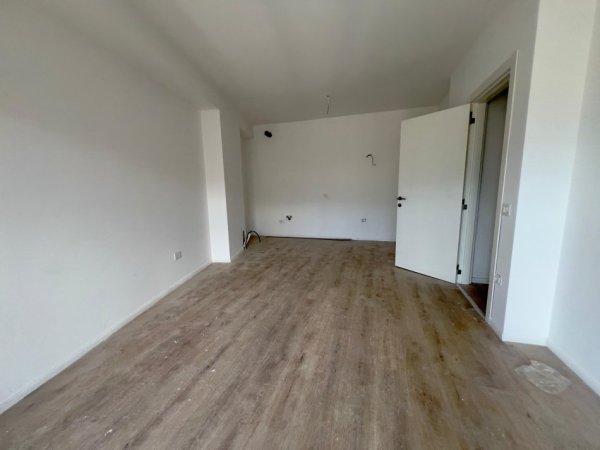 Tirane, shitet apartament 1+1, Kati 8, 63 m2 103,000 € (Rruga Nikolla Zoraqi)