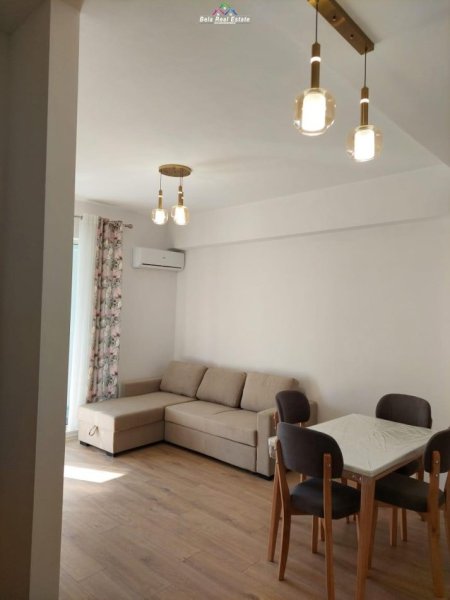 Tirane, jepet me qera apartament 2+1, Kati 5, 96 m2 550 € (siri kodra)