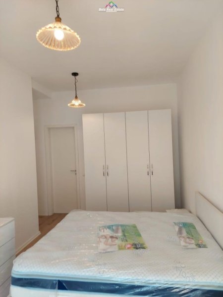 Tirane, jepet me qera apartament 2+1, Kati 5, 96 m2 550 € (siri kodra)