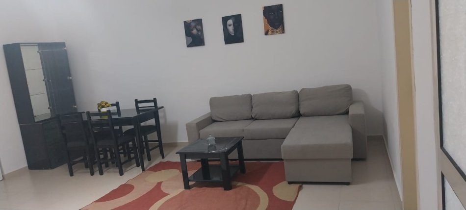 Tirane, jepet me qera apartament 2+1, Kati 8, 76 m2 380 € (rruga Rexhep Shala)