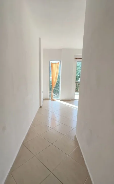 Lezhe Shengjin, shes garsonier , Kati 2, 40 m2 5300000 leke (Shetitorja Wilson, Shengjin)