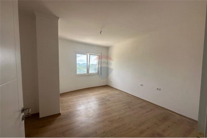 Tirane, shitet apartament 2+1, Kati 1, 97 m2 97,000 € (Rruga e Dajtit - Rruga e Dajtit - Fresku, Shqipëri)