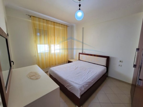 Tirane, shitet apartament 1+1+Ballkon, Kati 7, 60 m2 80,000 € (Bulevardi Migjeni)