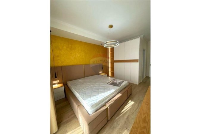 Tirane, jepet me qera apartament 2+1, Kati 5, 102 m2 800 € (Bulevardi Ri - Stacioni i Trenit)