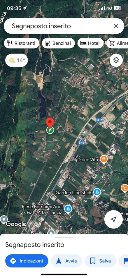 Tirane, shitet toke, 4,700 m2 144,000 € ne (Fshati Marqinet)