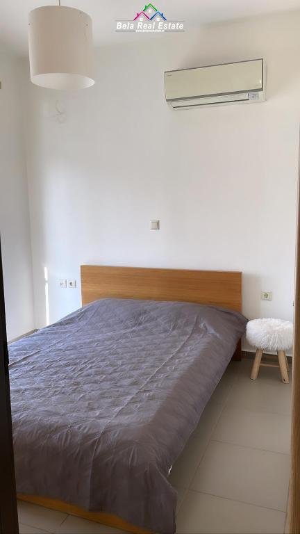 Tirane, jepet me qera apartament 2+1+BLK Kati 4, 87 m² 350 Euro (FRESKU)