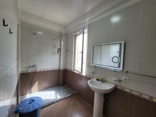 Liqeni i Thate, shitet apartament 2+1+Ballkon, 96 m2, 205'000 €