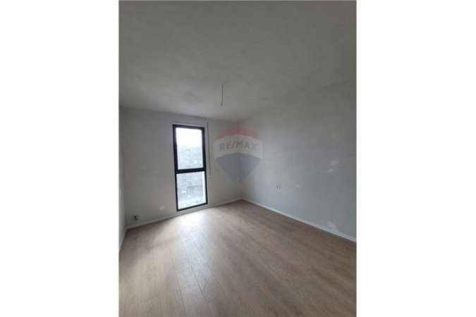 Tirane, shitet apartament 2+1+Ballkon, Kati 6, 105 m2 160,000 € (ISH VENUE)