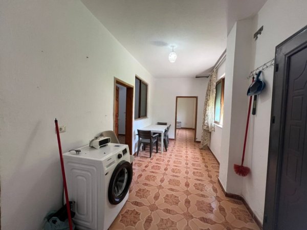 Tirane, jepet me qera 2+1, , 100 m² 350 € (Jordan Misja)