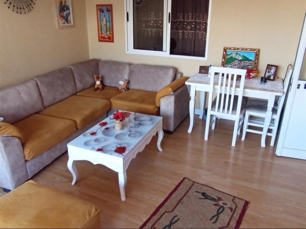 Tirane, shitet apartament 1+1, Kati 3, 49 m² 69,000 € (Materniteti)