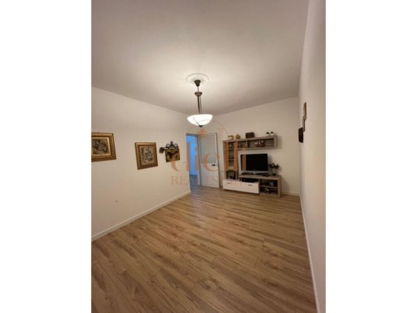 Tirane, jepet me qera apartament 3+1+Aneks, Kati 3, 80 m² 600 €