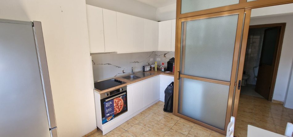 Tirane, jepet me qera apartament 1+1, Kati 4, 80 m² 450 € (Don Bosko)