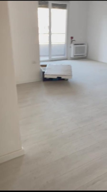 Tirane, jepet me qera apartament 2+1, Kati 6, 13 m² 700 € (astir)