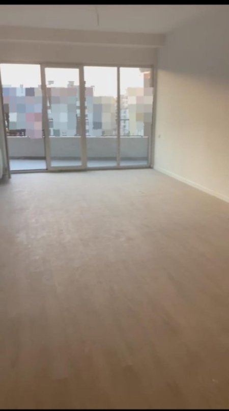 Tirane, jepet me qera apartament 2+1, Kati 6, 13 m² 700 € (astir)