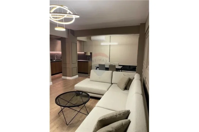 Tirane, jepet me qera apartament 1+1, , 106 m² 1,400 € (Ofrojme per qira apartament luksoz.)