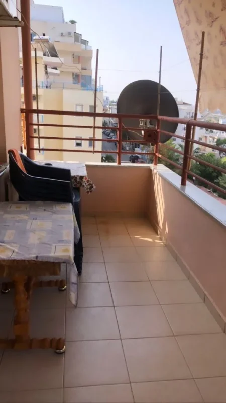 Sarande, jepet me qera apartament 1+1+Ballkon, Kati 4, 60 m² 50 € 