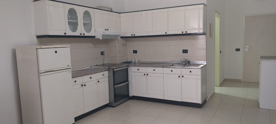 Tirane, jepet me qera apartament 2+1, Kati 8, 76 m² 380 € (Yzberish)