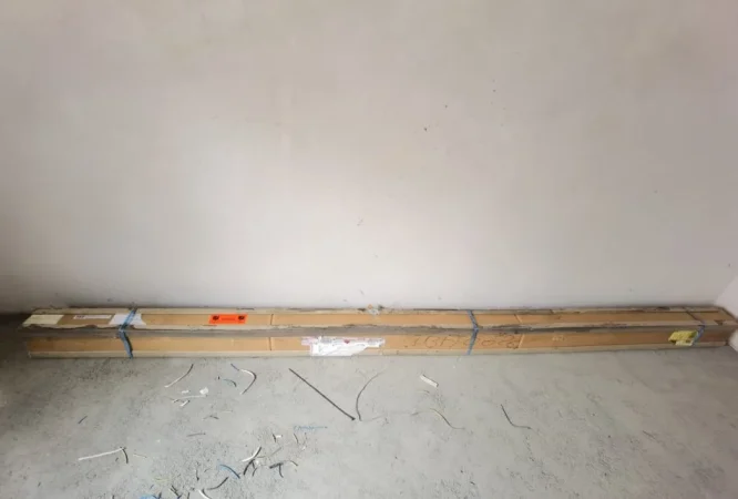 Tirane, shes TENDA, Monitor, Banner per projektor