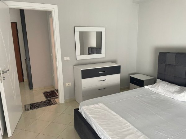 Tirane, jepet me qera apartament 1+1+Ballkon, Kati 3, 75 m² 550 € (Kompleksi Delijorgji / Rruga e Kavajes)