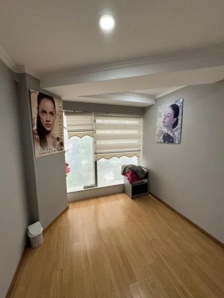 Tirane, shitet ambjent biznesi , , 70 m² 220,000 € (zonën e Astirit, pranë Jata Market)