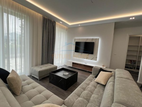 Tirane, jepet me qera apartament 2+1, Kati 1, 120 m² 2,000 € (LIQENI I THATE)