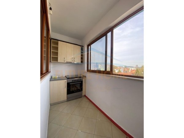 Tirane, jepet me qera apartament 1+1, Kati 6, 54 m² 400 € (Tregu Elektrik)