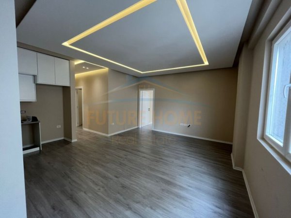 Tirane, shitet apartament 3+1, Kati 4, 133 m² 172,000 € (YZBERISHT)