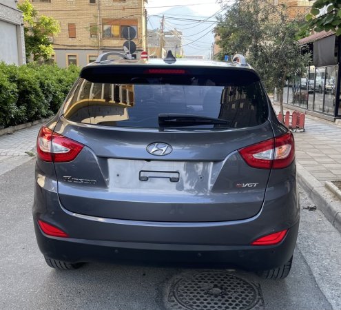 Tirane, shitet SUV | Fuoristrad | Xhip Hyundai Tucson IX 2WD Full Premium Viti 2014 , Nafte, gri e erret, automatik, Klima, 175000 km, 11,900 €