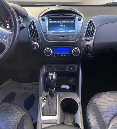 Tirane, shitet SUV | Fuoristrad | Xhip Hyundai Tucson IX 2WD Full Premium Viti 2014 , Nafte, gri e erret, automatik, Klima, 175000 km, 11,900 €