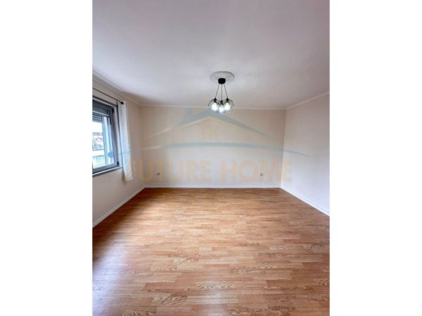 Tirane, shitet apartament 1+1, Kati 3, 63 m² 95,000 € (ISH PARKU)