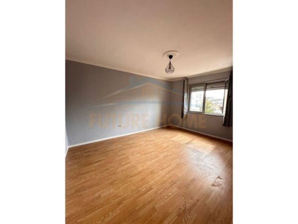 Tirane, shitet apartament 1+1, Kati 3, 63 m² 95,000 € (ISH PARKU)